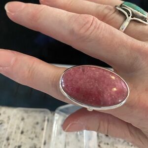 Brand new Pink Rhodonite 925 Sterling Silver Genstone Ring- size 9 1/2